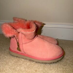 Ugg Bailey Zip Mini Boot Size 7
